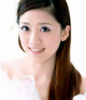 牙齿发黄其实是一种病--广州德伦口腔