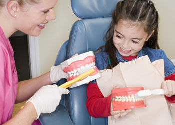 儿童牙齿矫正是否安全--广州德伦口腔