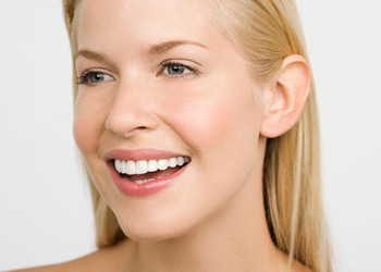 牙齿为什么不整齐--广州德伦口腔