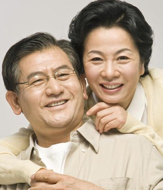 德伦人工种植牙的费用价格--广州德伦口腔