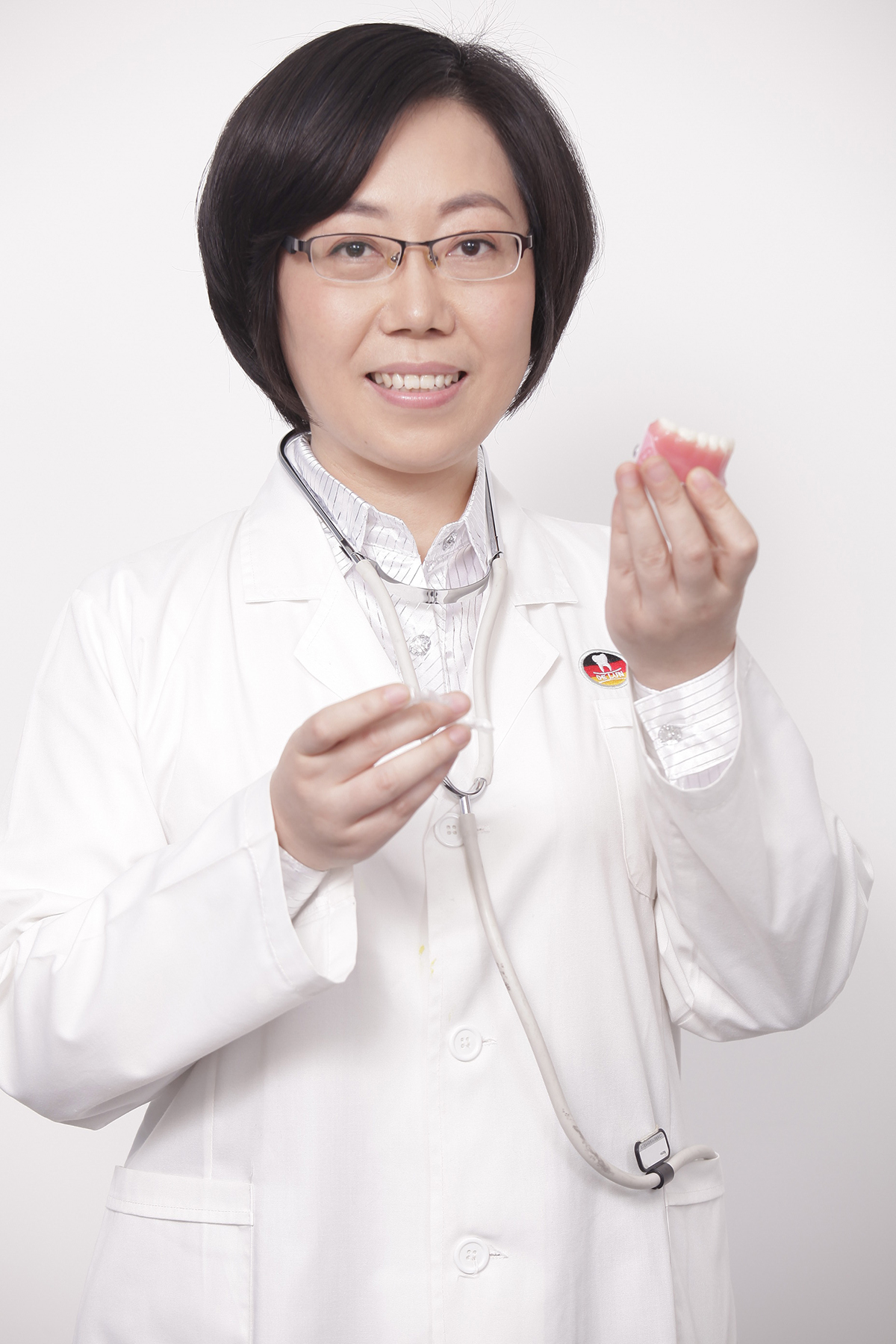 牙齿错位怎么办