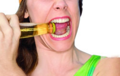 怎么护理牙周炎 132-1P52QS350617.png