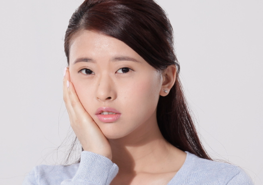 牙齿拥挤导致蛀牙疼痛